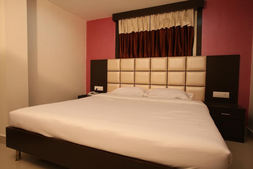 Hotel Jain Excellency Jodhpur  Room photo